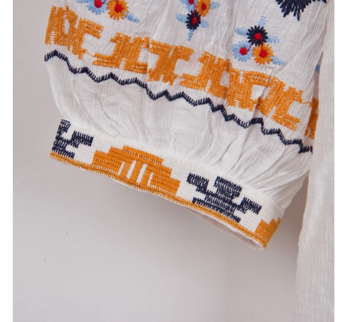 Блузка біла этно вишивка