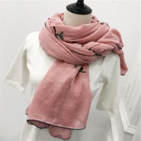 Шарф пудровий з вишивкою Шарф пудровий з вишивкою